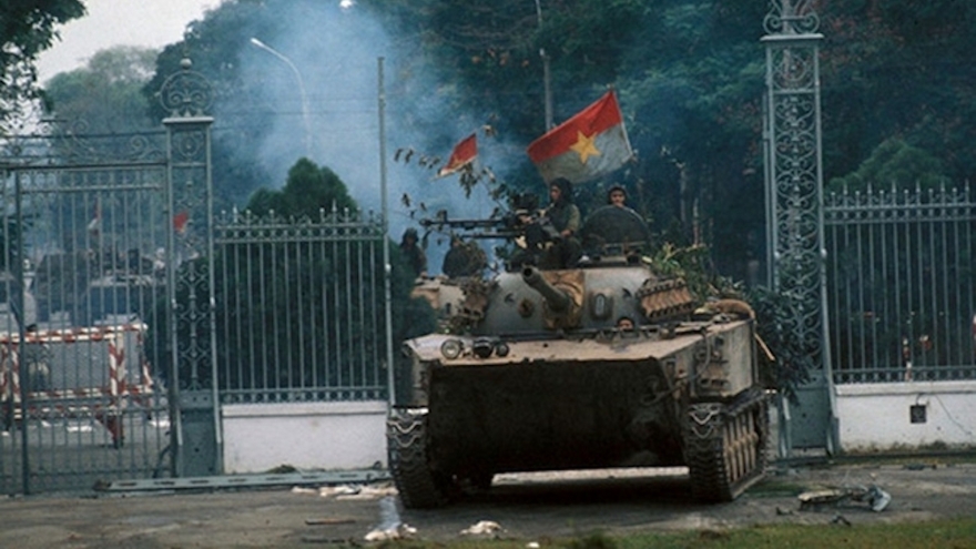 "Bản tin chiến thắng" phát trên sóng Đài Tiếng nói Việt Nam ngày 30/4/1975